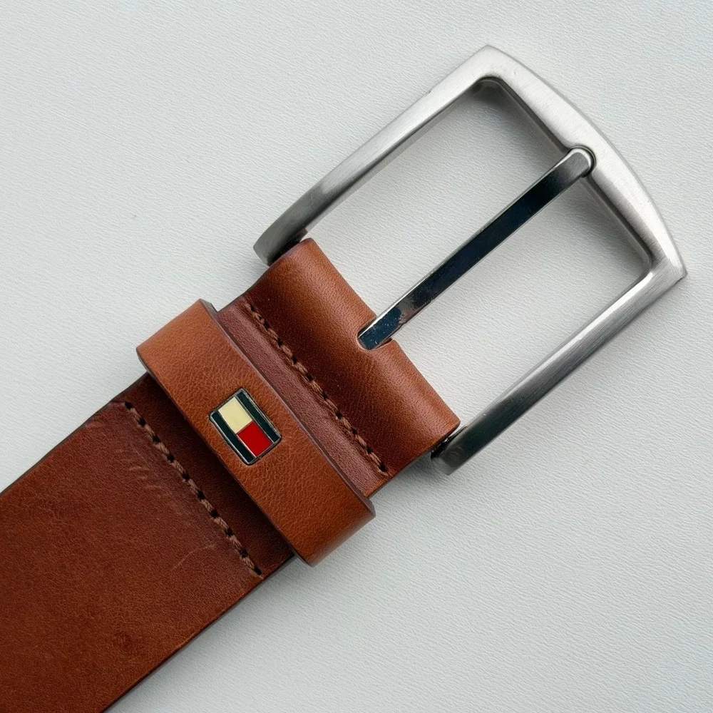 Tommy Hilfiger Brown Leather Belt Mens 42 Classic Flag Logo 90s Preppy Casual
